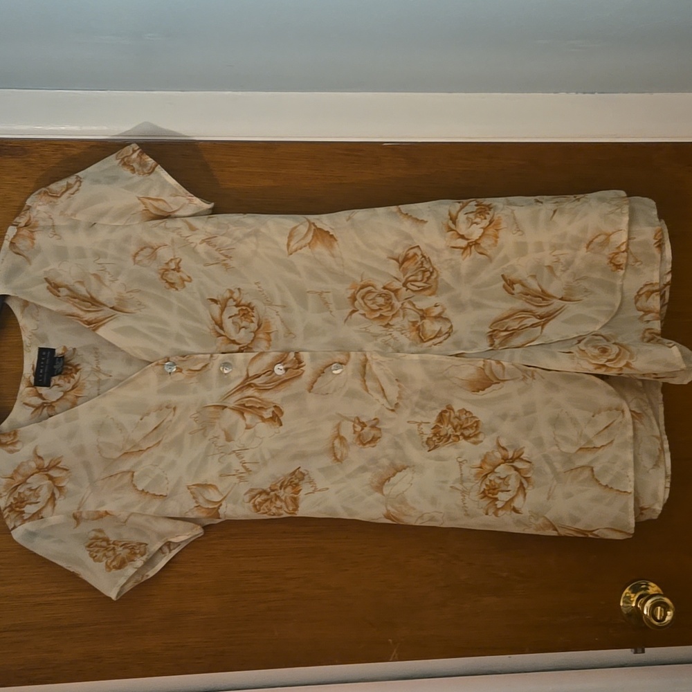 The Limited vintage style Floral Button-Down Romper Womens Medium